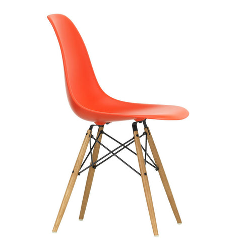 Cadeira Eames em Plástico DSW / Base maple